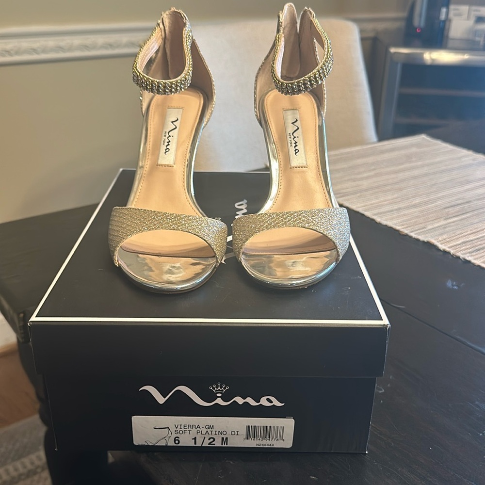 Nina Vierra-GM, Soft Platino DI, Size 6 1/2